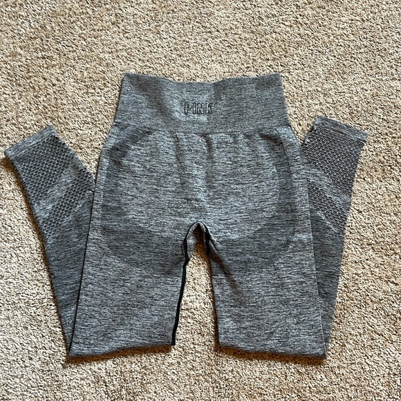 NWT Victoria’ Secret PINK Best 🍑 seamless leggings, size small - Picture 2 of 6